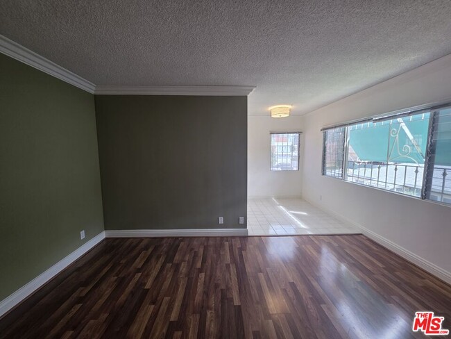 1721 Armacost Ave in Los Angeles, CA - Building Photo - Building Photo