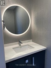 9031 Yonge St in Richmond Hill, ON - Building Photo - Building Photo