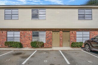 Canopy on Ashley in North Charleston, SC - Building Photo - Building Photo