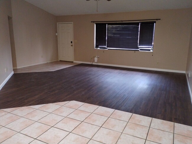 12254 Legend St in Spring Hill, FL - Building Photo - Building Photo