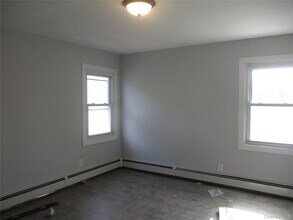 231 Washington Ave in Mineola, NY - Building Photo - Building Photo