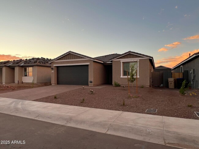7700 W Saddlehorn Rd in Peoria, AZ - Building Photo - Building Photo