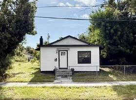 1426 40th St S in St. Petersburg, FL - Building Photo