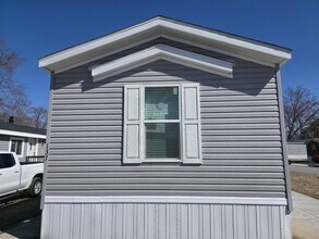 3510 N 9th St in Carter Lake, IA - Building Photo - Building Photo