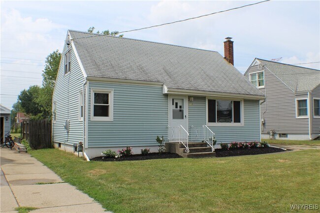 110 Susan Ln in Cheektowaga, NY - Building Photo - Building Photo