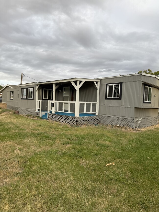 410 S 2nd St in Coulee City, WA - Building Photo - Building Photo