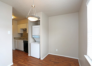 Toscana Apartments in Bedford, TX - Building Photo - Interior Photo