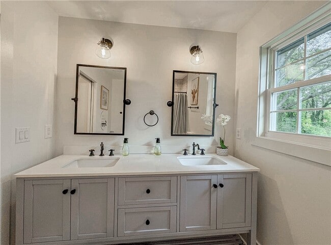 property at 710 Evelyn Dr