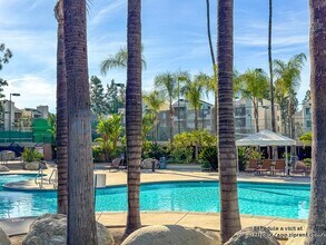 5500 Owensmouth Ave in Los Angeles, CA - Building Photo - Building Photo