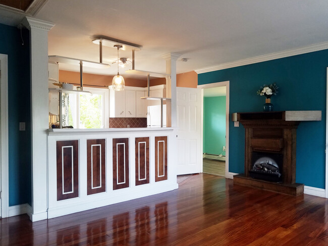 25 Makemoney Ave, Unit Upstairs in Wanaque, NJ - Building Photo - Building Photo