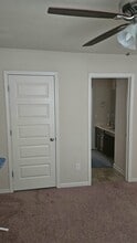 257 Misty Grove Dr, Unit Bedroom in Loganville, GA - Building Photo - Building Photo