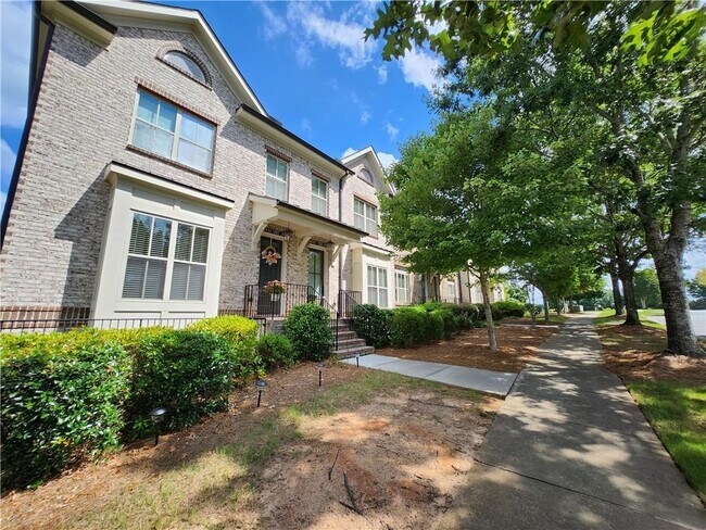 property at 1323 Faircrest Wy