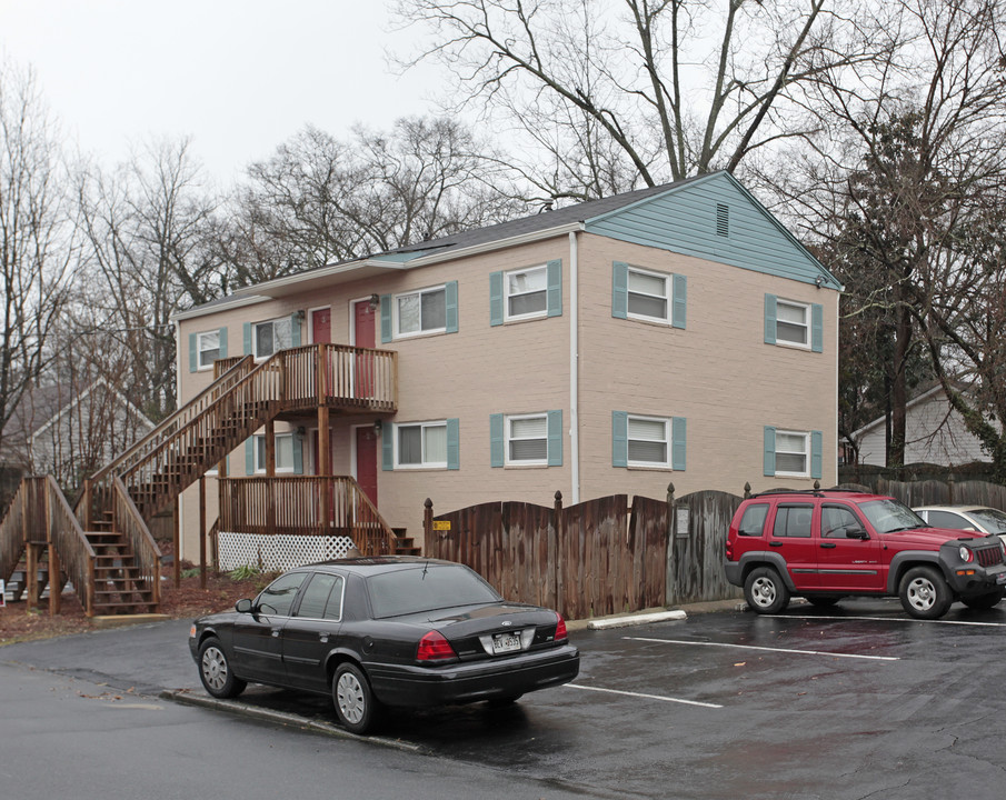 140 NE Blackwell Ln in Marietta, GA - Building Photo