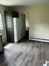 38 Aldian Rd in Phoenixville, PA - Building Photo - Building Photo