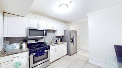712 Shawmut Ave, Unit 1 in Boston, MA - Building Photo - Building Photo