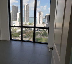 1600 NE 1st Ave, Unit 2306 in Miami, FL - Building Photo - Building Photo