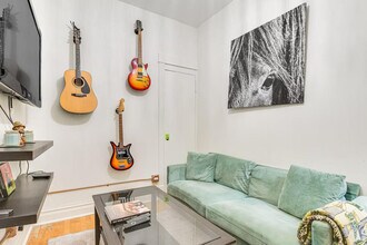 3252 W Wabansia Ave in Chicago, IL - Building Photo - Building Photo