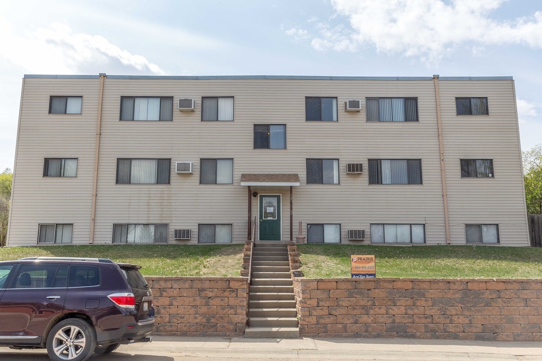 Horizon View Apartments in Watford City, ND - Foto de edificio