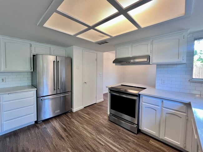 1567 E Eclipse Ave in Fresno, CA - Building Photo - Building Photo