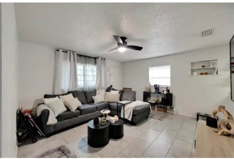 7 Anno St in Tampa, FL - Building Photo