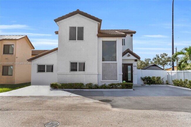 12694 NW 8th Trail