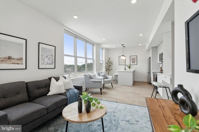 property at 139 W Chelten Ave