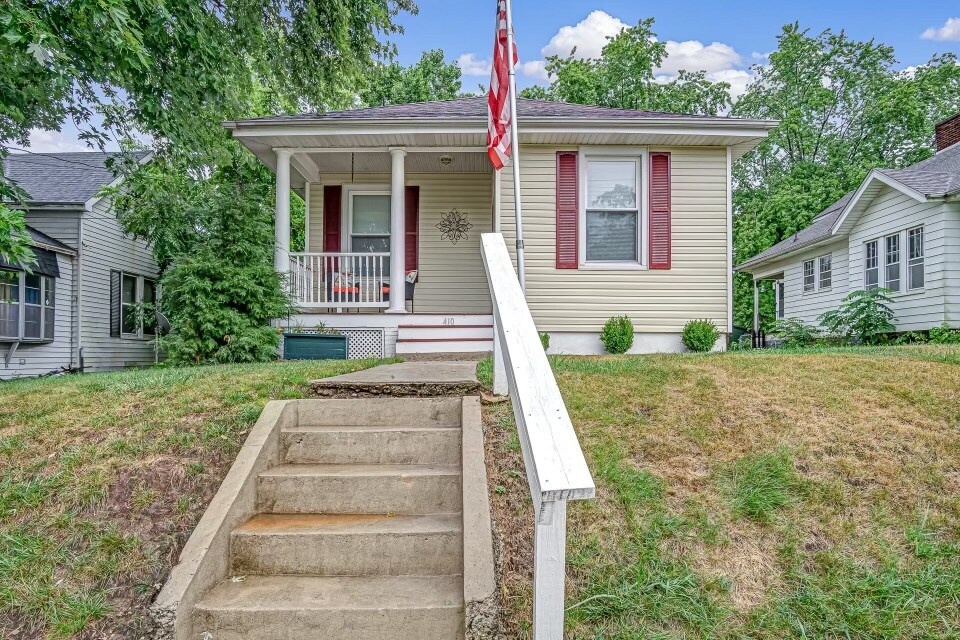 410 S 11th St in Belleville, IL - Building Photo