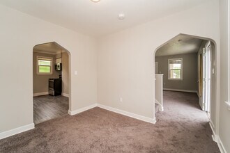 1131 Orourke Dr in Pittsburgh, PA - Building Photo - Building Photo