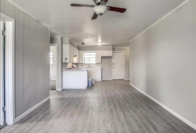 1916 61st St, Unit Unit B in Lubbock, TX - Building Photo - Building Photo