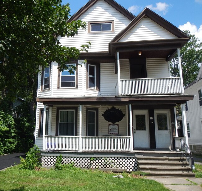 property at 725 Livingston Ave