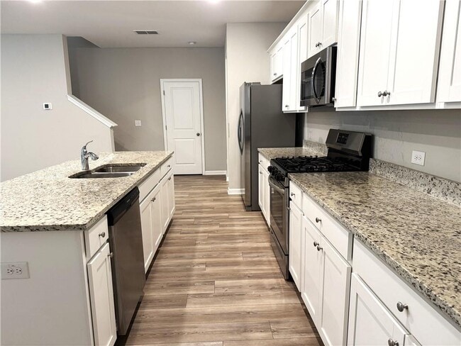 property at 140 Osprey Overlook Dr