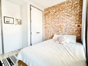 Furnished room/NOT APARTMENT in Brooklyn, NY - Building Photo - Building Photo