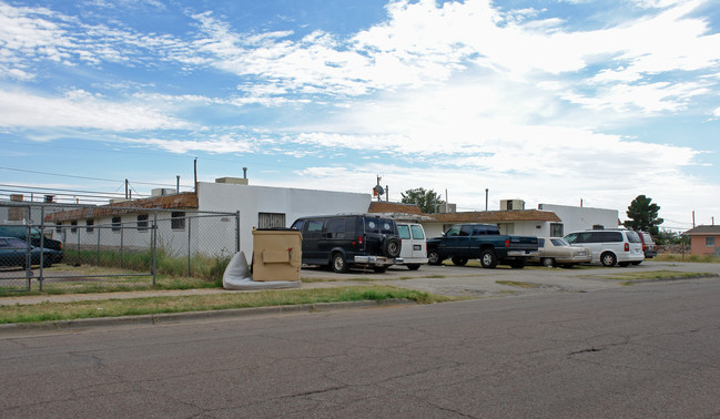 8954 Ankerson St in El Paso, TX - Building Photo - Building Photo