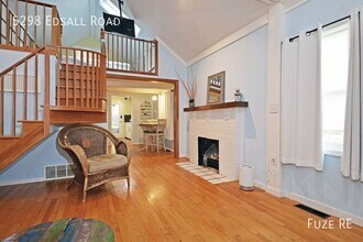 5298 Edsall Rd in Mound, MN - Building Photo - Building Photo