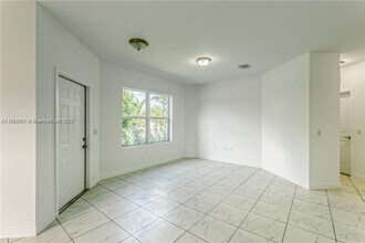 14885 NE 7th Ave in Miami, FL - Building Photo - Building Photo