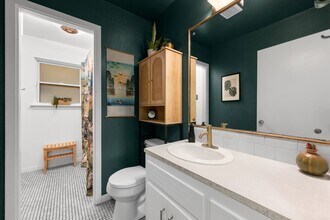 2702 Little John Ln in Austin, TX - Building Photo - Building Photo