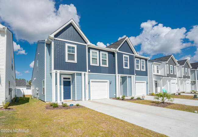 249 Arnette Dr in Ocean Isle Beach, NC - Foto de edificio - Building Photo