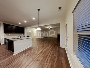 6170 Oriole Ln in Cumming, GA - Foto de edificio - Building Photo