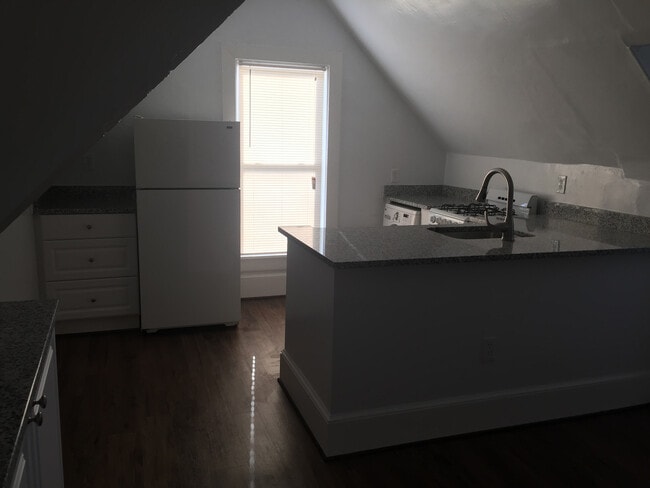 property at 244 E 40th St