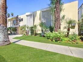 7044 Alabama in Canoga Park, CA - Building Photo