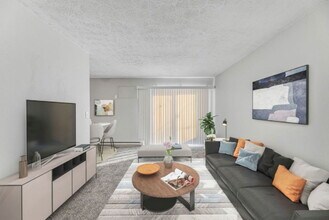 6217 Roxbury St in Cincinnati, OH - Building Photo - Building Photo