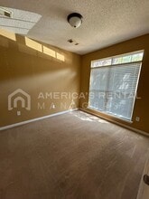 6710 Covington Villas Dr in Tuscaloosa, AL - Building Photo - Building Photo