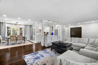 7018 Le Claire Ave, Unit SI ID1496926P in Skokie, IL - Building Photo - Building Photo