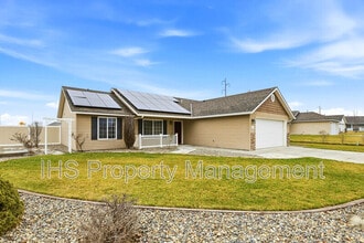 8915 Durham Ct in Pasco, WA - Building Photo - Building Photo