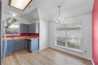 2600 Waterloo Ln in Mesquite, TX - Building Photo - Building Photo