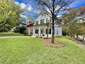 1102 Norwood St in Fayetteville, NC - Foto de edificio - Building Photo