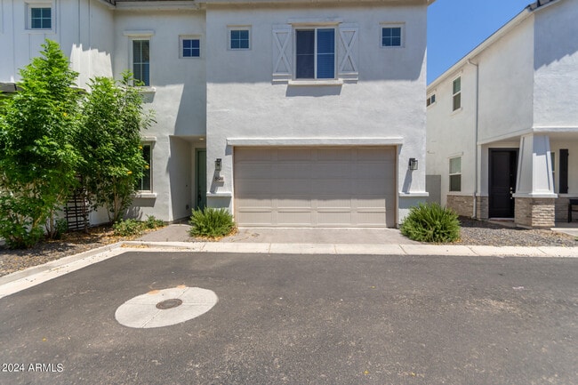 5540 S Dillon Cir in Mesa, AZ - Building Photo - Building Photo