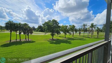 16171 Blatt Blvd in Weston, FL - Building Photo - Building Photo