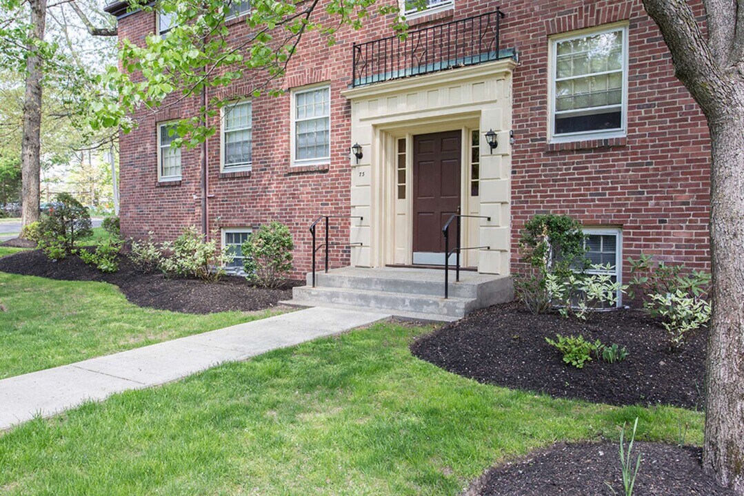 59 Wyman St, Unit Wyman St #4 in Boston, MA - Building Photo