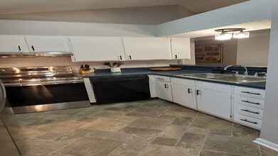 1940 Timberline Way in Clarksville, TN - Building Photo - Building Photo